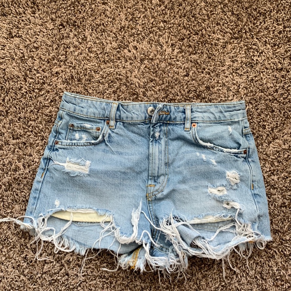 Distresses Zara shorts